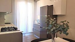 Appartamento Arredato Con Balcone