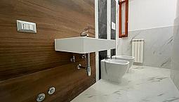 Duplex 4 Vani 100 Mq, Accessori E Box Auto