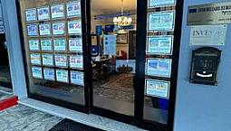 Palazzo / Stabile Di 4798 M² Con Più Di 5 Locali A