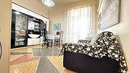 Via Monfalcone - 3 Vani - Euro 59.000