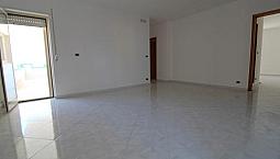 Appartamento Di 4 Vani Con Doppi Accessori E Box