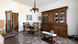 5 Vani Doppi Servizi,Terrazzo E Cantina