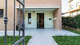 Appartamento Di 123 M² Con 3 Locali E Box Auto A S