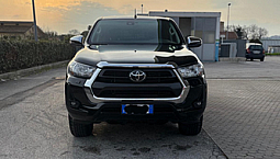 Toyota Hilux Viii Pikup