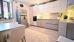 Bronzolo: Appartamento Duplex Con Garage