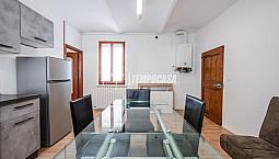 Appartamento Con Ingresso Indipendente Al Piano Te
