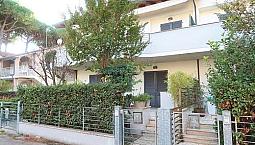Appartamento Con Due Camere Da Letto A Cervia
