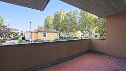Trilocale Al Primo Piano Con Ascensore, Garage E C