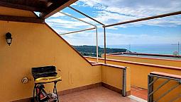 Su Due Livelli Vista Mare