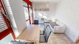 Appartamento Bilocale Con Terrazzo In Posizione Ce