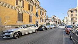 3 Locali A Roma
