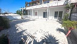 Vermicino | Pentalocale E Terrazzo | Ristrutturato