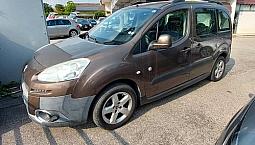 Peugeot Partner 1.6 Diesel 7 Posti Neopatentati