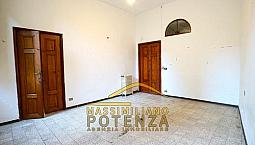 Appartamento 4 Locali Di 130 Mq. A Pescia