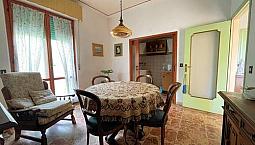 Appartamento Al Piano Primo Con Giardino - Volt...