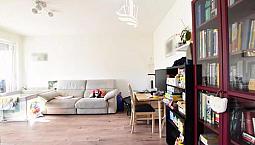 Bolzano: Quadrilocale Con Balcone