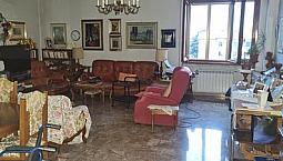 Ampio Appartamento Panoramico E Signorile