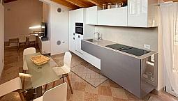 Splendido Attico Di Design Nel Cuore Di Arco