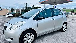 Toyota Yaris 1.0 5 Porte Ok Neopatentati