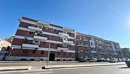 3 Locali A Bari