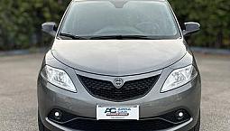 Lancia Ypsilon 1.0 Hybrid Ecochic Gold