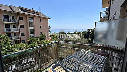 Valloria -trilocale Con Vista Mare E Box Auto