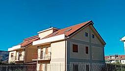 Appartamento Di Pregio Con Garage, In Via Atene;