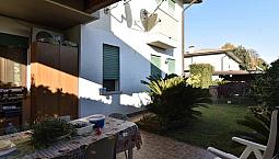 Appartamento Piano Terra Con Giardino