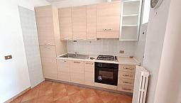 Appartamento Signorile Ampio Terrazzo E Box Auto