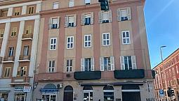 Cagliari-Piazzagaribaldi Con Lastrico Di Proprietà