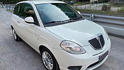 Lancia Ypsilon 1.2 Platino Neopatenti