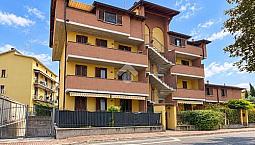 3 Locali A Caronno Pertusella