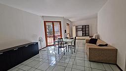 Pressi Viale Italia Mq. 110 Garage 38