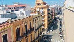Bari Via Napoli ( Altezza Via Trevisani)- 140 Mq
