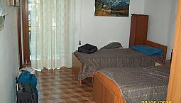 1 Piano Con Balcone