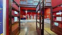 Ampia Struttura Costituita Da Cinema E Quadrilocal