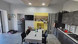 Casa Su Due Livelli Ristrutturata