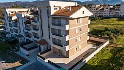 Palestrina: Appartamento Con Box Auto E Cantina