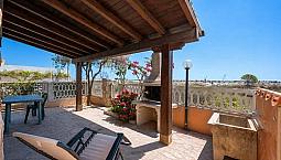 Appartamento Fronte Mare, Con Veranda E Cortile Pr